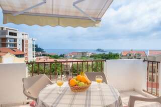 Гостевой дом Apartments Vjera Petrovac Петровац Номер-студио с видом на море-3